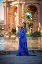 Comfortable and Stylish Full-Sleeve Maternity Dress for Photography